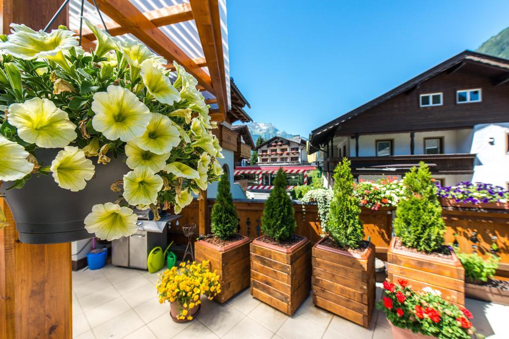 Hotel Moroder Haus Mayrhofen Exterior foto